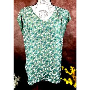 Papermoon V-neck Floral Floral Front Solid Button Back Blouse Green M
